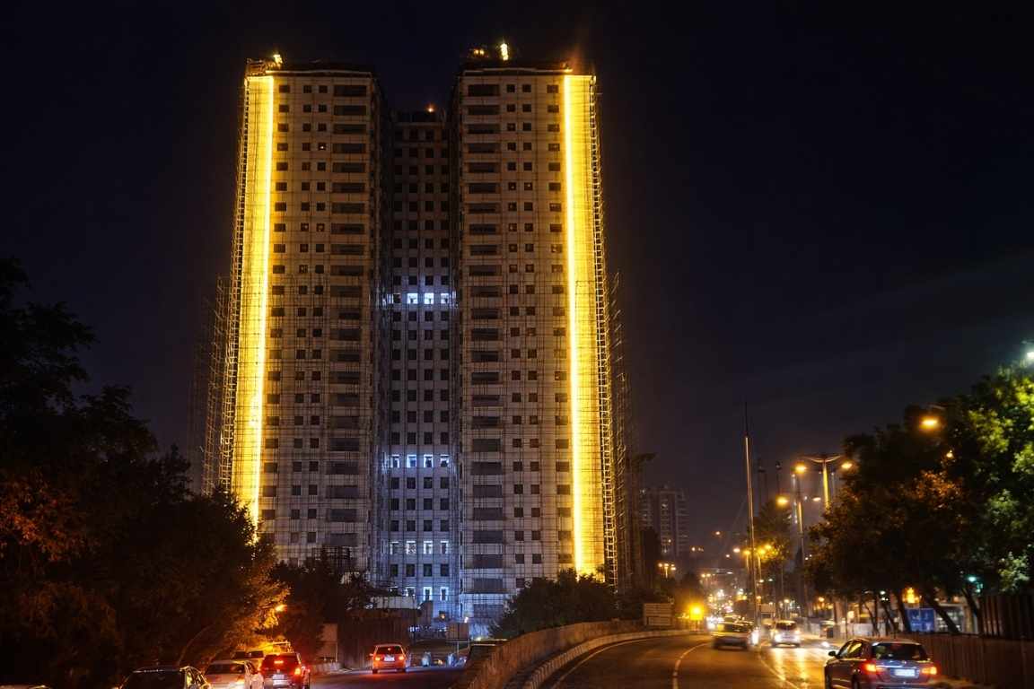 چراغ نما ساختمان